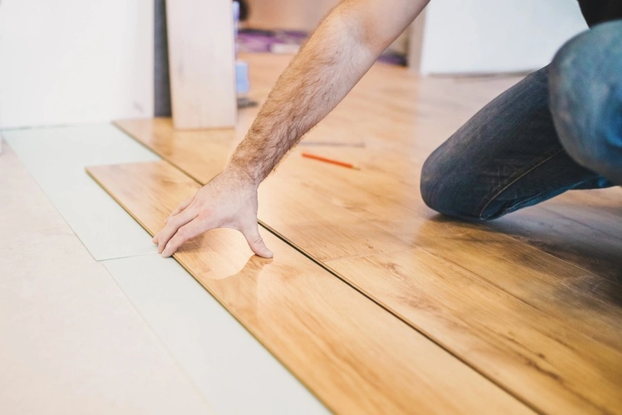 Vinyl Flooring Installation Process Explained For Homeowners in Fort Lauderdale, FL Vinyl Flooring Installation Process Explained For Homeowners in Fort Lauderdale, FL